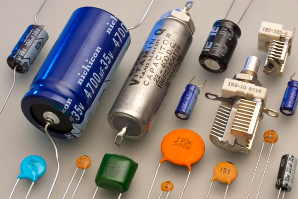 這3種電器千萬不要自己修，拔了插頭也帶電！.jpg